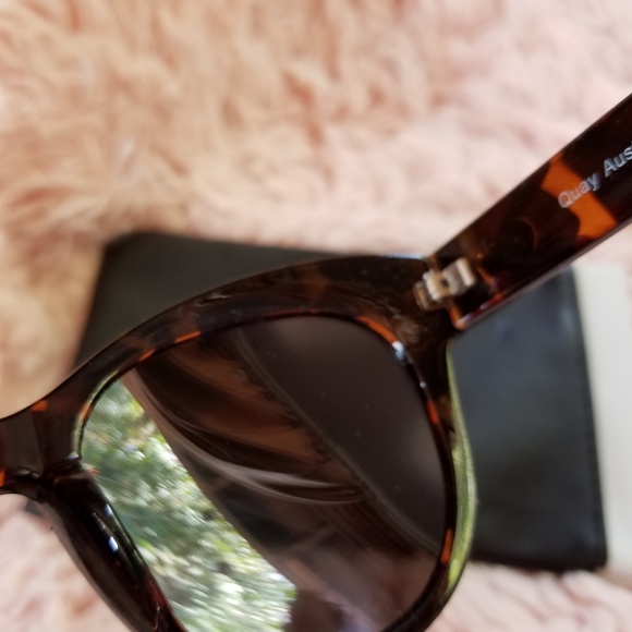 NEW!  SAlE RARE QUAY MAIDEN mirror sunnies - Picture 10 of 13